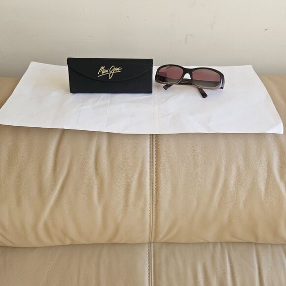 MAUI JIM SUNGLASSES FOR WOMEN PUNCHBOWL MJ219-01 54-17L135 100% MADE IN ITALY CE - Picture 3 of 10